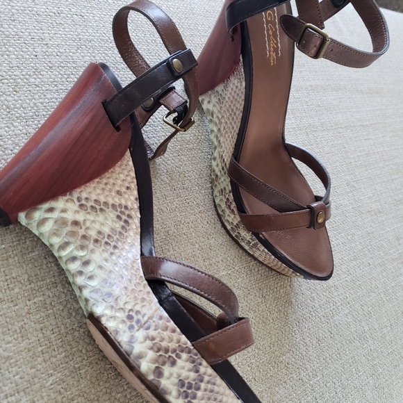 UGG Collection Ghita Leather Cafe Python Wedge Platform Sandals 9 1/2, Rosewood. - Picture 1 of 7